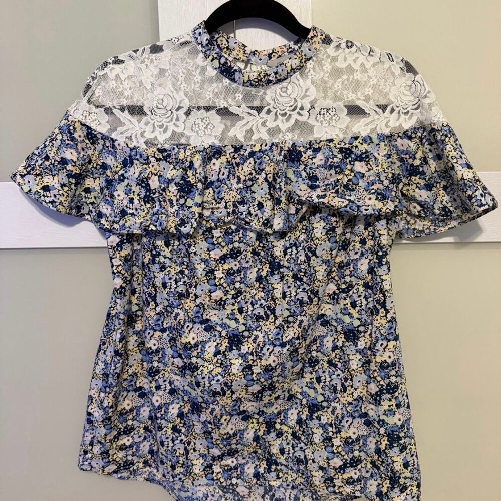 Belle Sky Women’s Floral Lace Yoke Ruffle Short Sleeve Blouse Top Size Medium